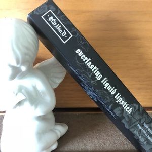 KAT VON D. EVERLASTING LIQUID LIPSTICK